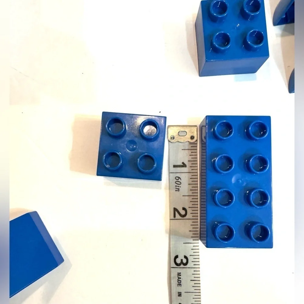Mega Bloks Junior Lot of 81 Bricks Blocks Building Pieces Toy Replacement Parts